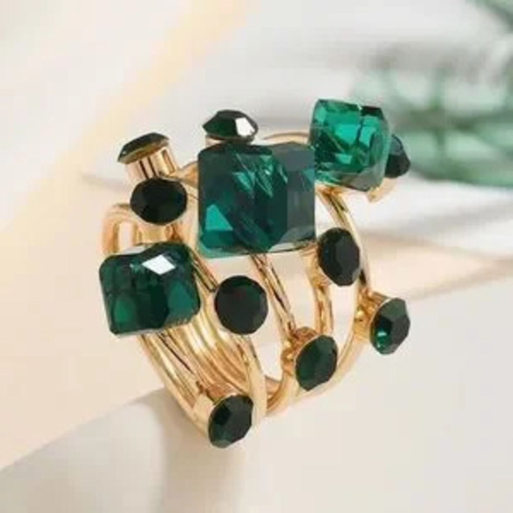 Emerald Luxe Green Crystal Coil Ring